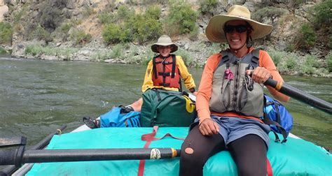 rafting shorts women.